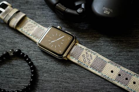 lv apple watch